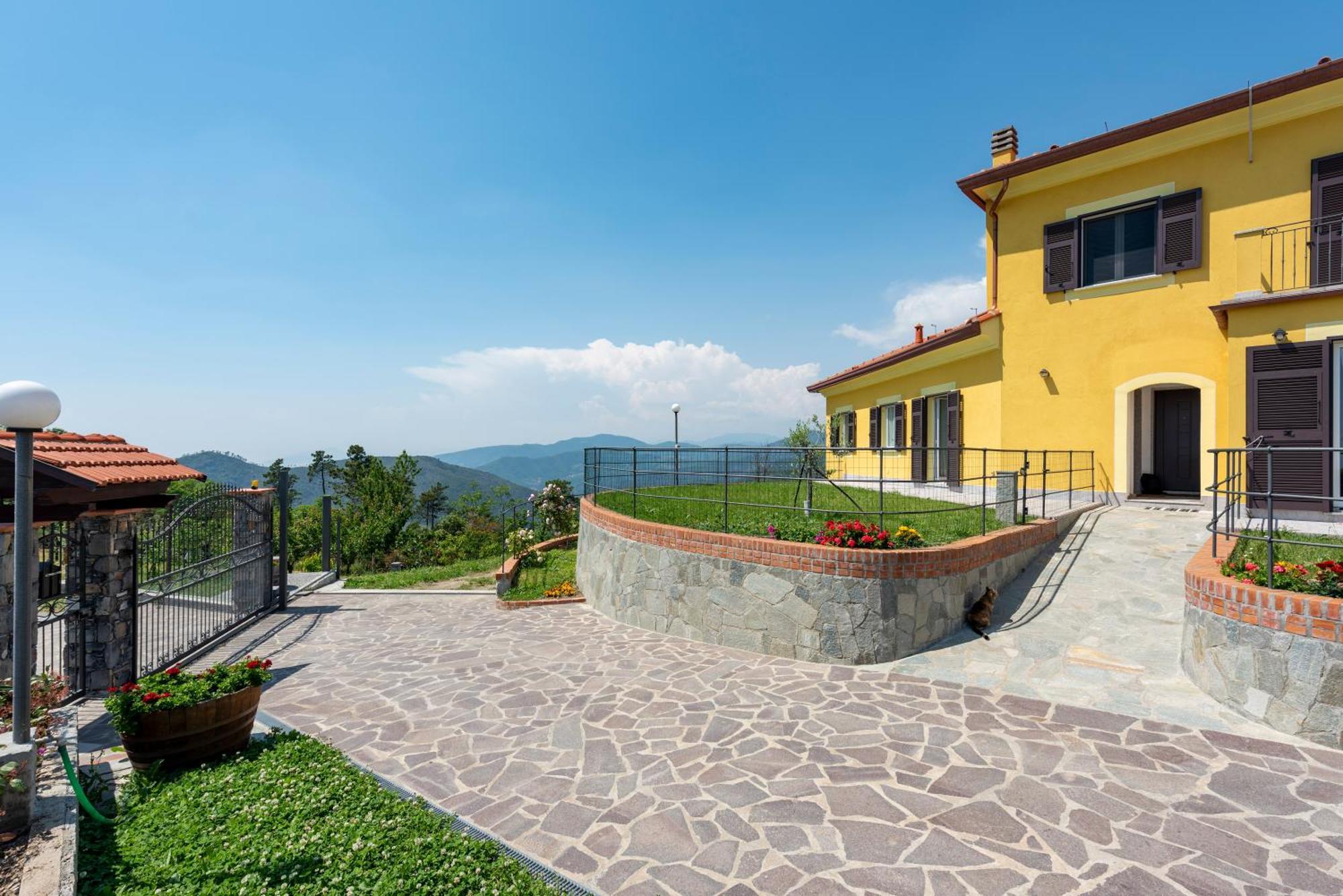 Joivy Villa Guanna - Charming Flat With Garden Bracco Exterior photo